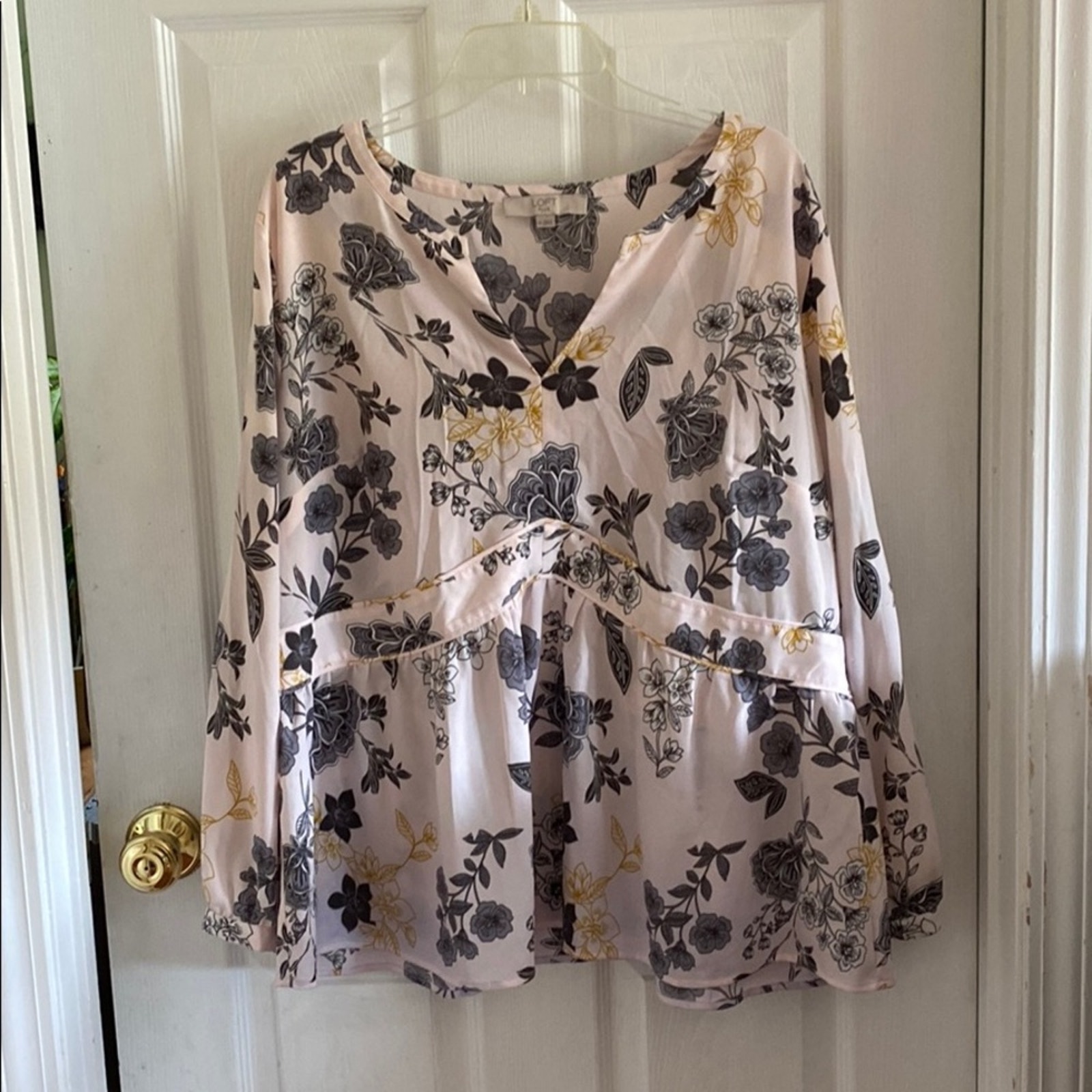 Loft Ann Taylor 18 Floral Print Blouse Top